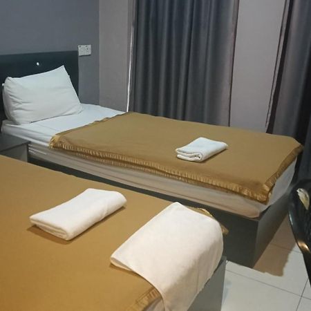 Ck Hotel Lumut Exterior photo