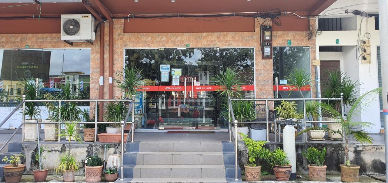 Ck Hotel Lumut Exterior photo