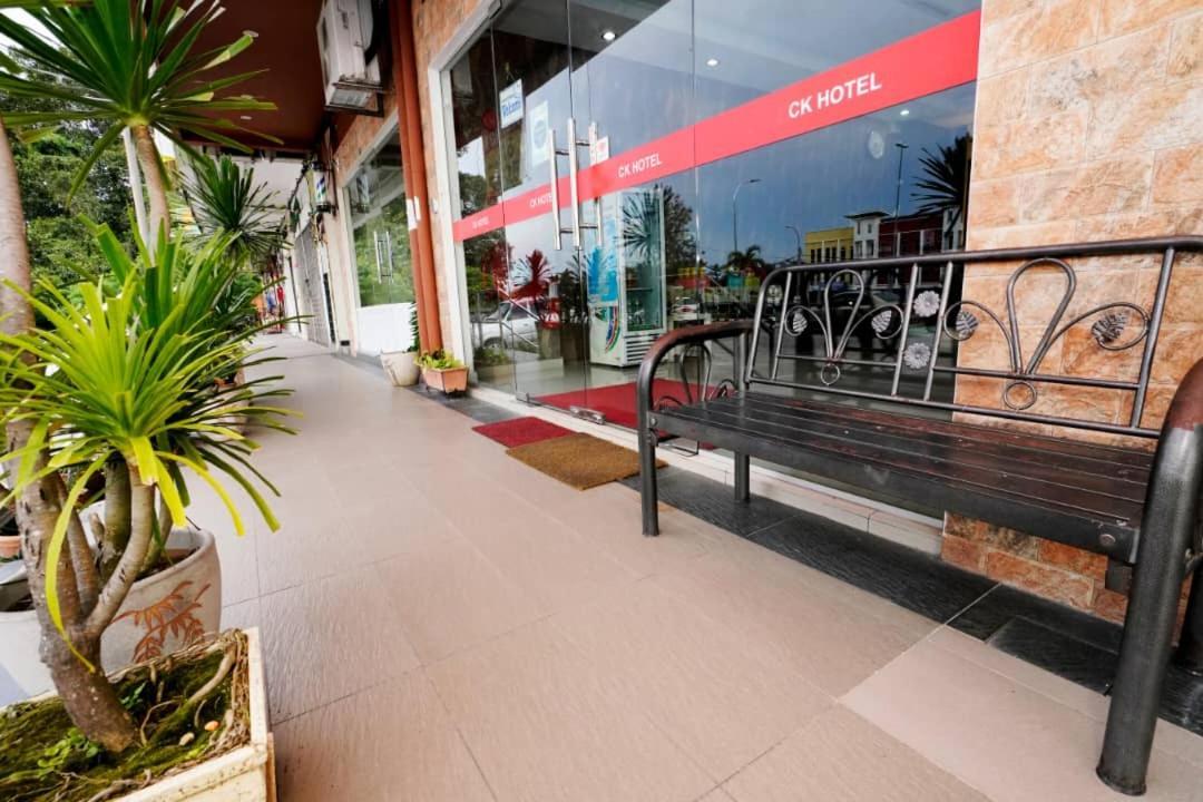 Ck Hotel Lumut Exterior photo